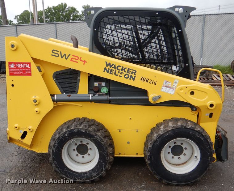 image for item DL8214 2015 Wacker Neuson SW24  skid steer loader