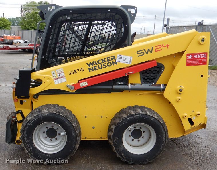 image for item DL8214 2015 Wacker Neuson SW24  skid steer loader