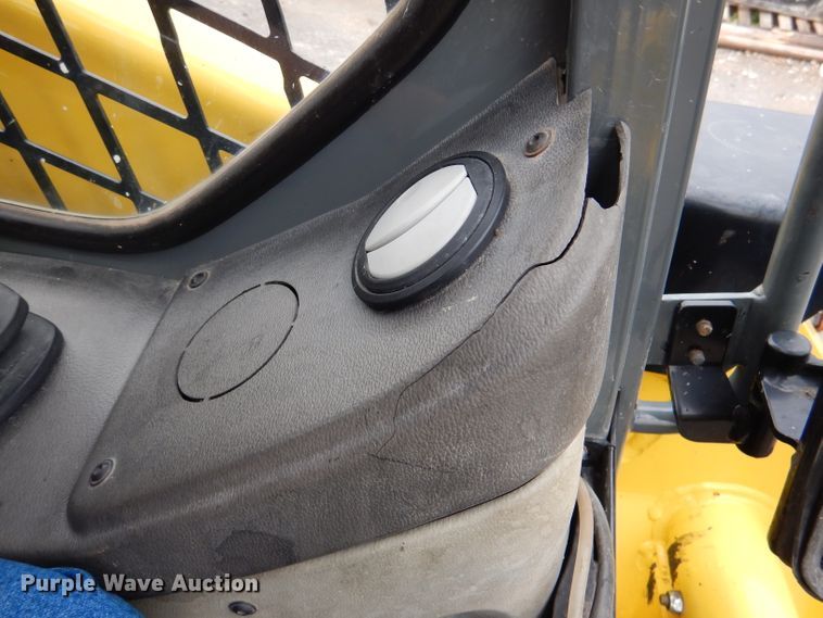 image for item DL8214 2015 Wacker Neuson SW24  skid steer loader