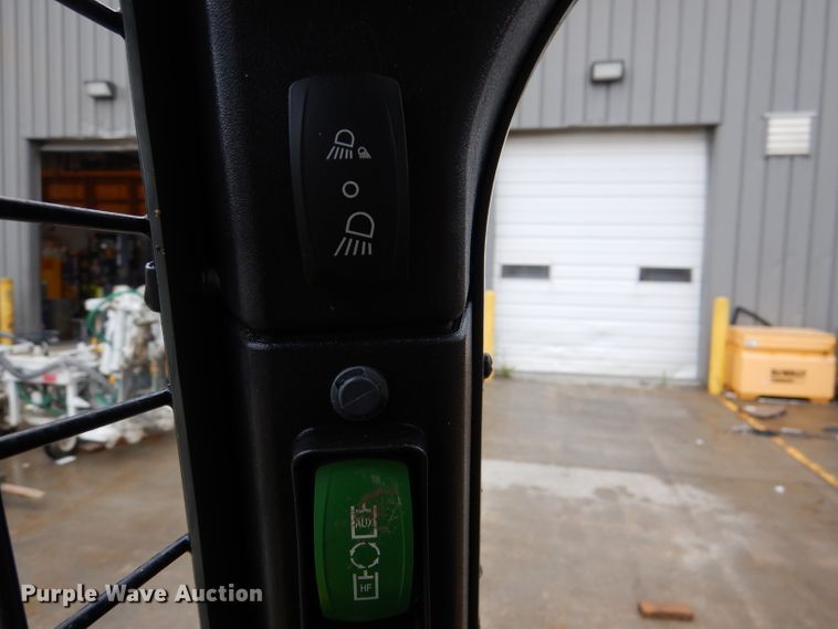 image for item DL8215 2017 Wacker Neuson ST31  tracked skid steer loader