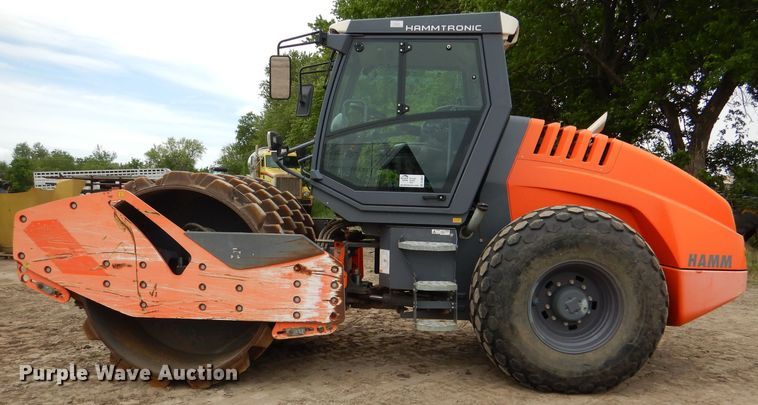 image for item DL8837 2016 Hamm H11I  single drum vibratory roller