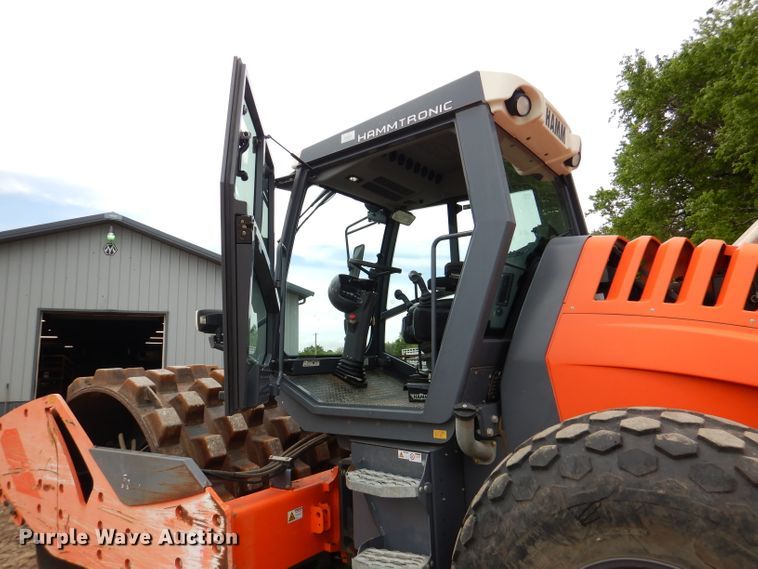 image for item DL8837 2016 Hamm H11I  single drum vibratory roller