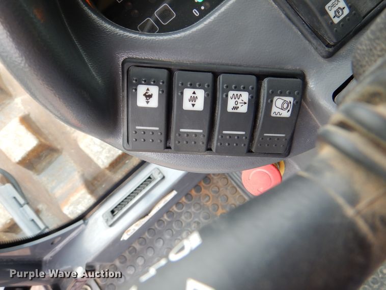 image for item DL8837 2016 Hamm H11I  single drum vibratory roller