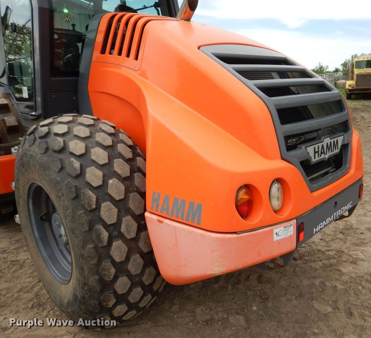 image for item DL8837 2016 Hamm H11I  single drum vibratory roller