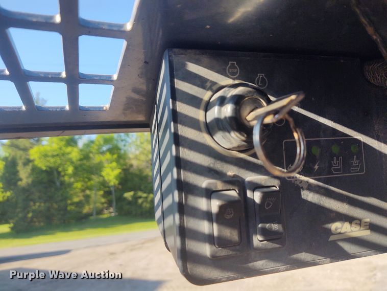 image for item DM0993 1999 Case 90XT  skid steer loader