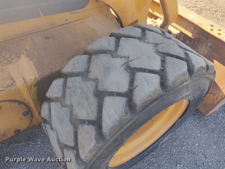 image for item DM0993 1999 Case 90XT  skid steer loader