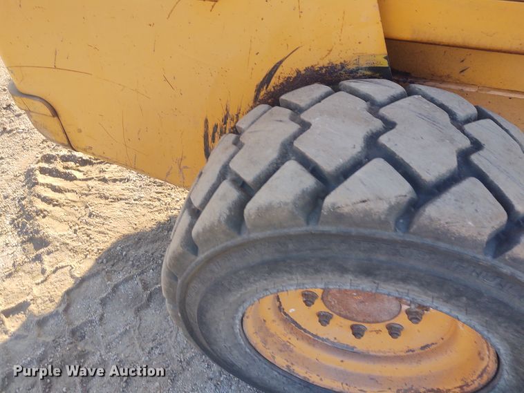 image for item DM0993 1999 Case 90XT  skid steer loader