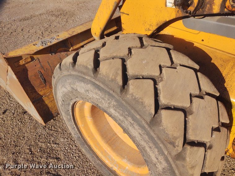 image for item DM0993 1999 Case 90XT  skid steer loader