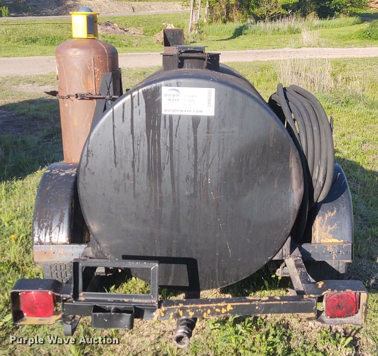 image for item DM0995 2008 Tack Wagon melter applicator