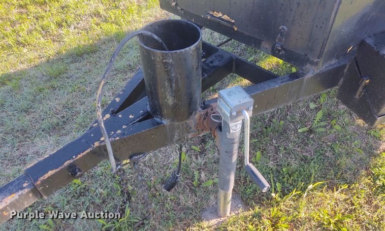 image for item DM0995 2008 Tack Wagon melter applicator