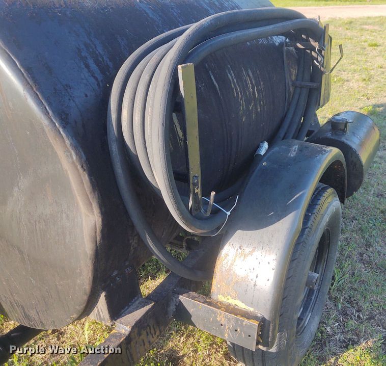 image for item DM0995 2008 Tack Wagon melter applicator