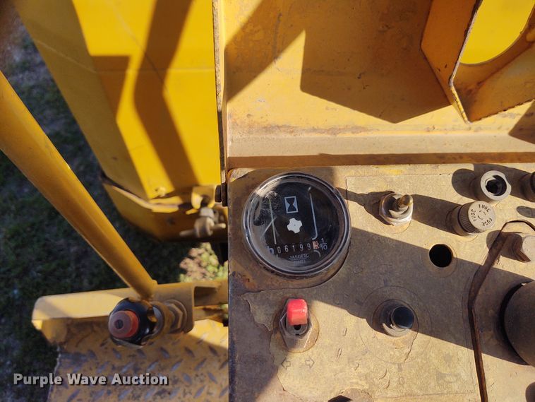 image for item DM0996 1990 Caterpillar CB224B  double drum roller