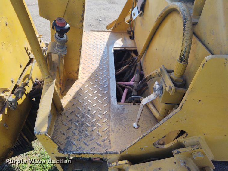 image for item DM0996 1990 Caterpillar CB224B  double drum roller