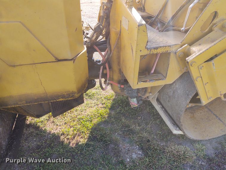 image for item DM0996 1990 Caterpillar CB224B  double drum roller