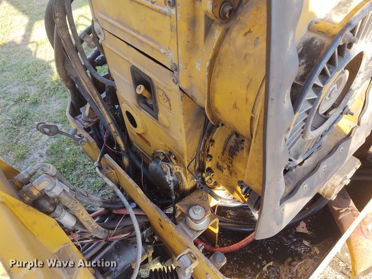 image for item DM0996 1990 Caterpillar CB224B  double drum roller