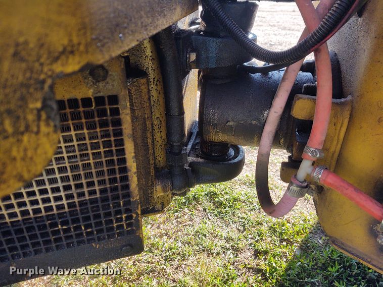 image for item DM0996 1990 Caterpillar CB224B  double drum roller