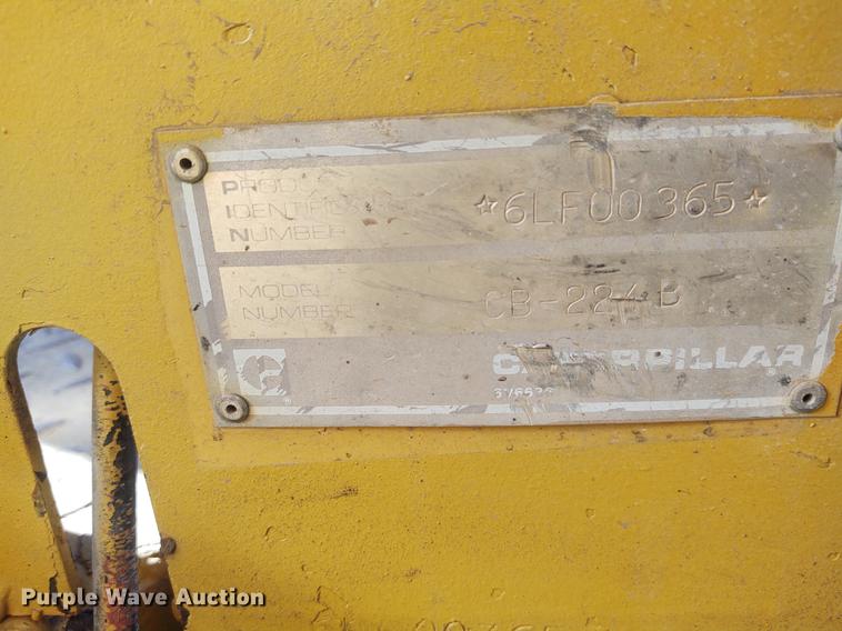 image for item DM0996 1990 Caterpillar CB224B  double drum roller