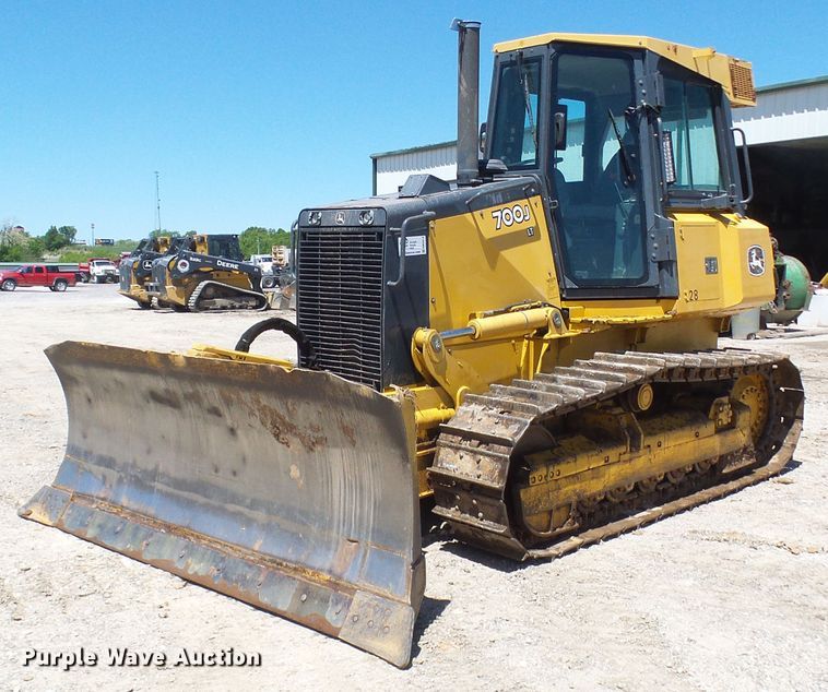 image for item DM3014 2015 John Deere 700J  dozer