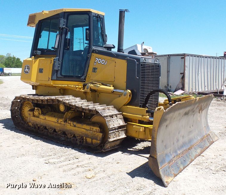 image for item DM3014 2015 John Deere 700J  dozer