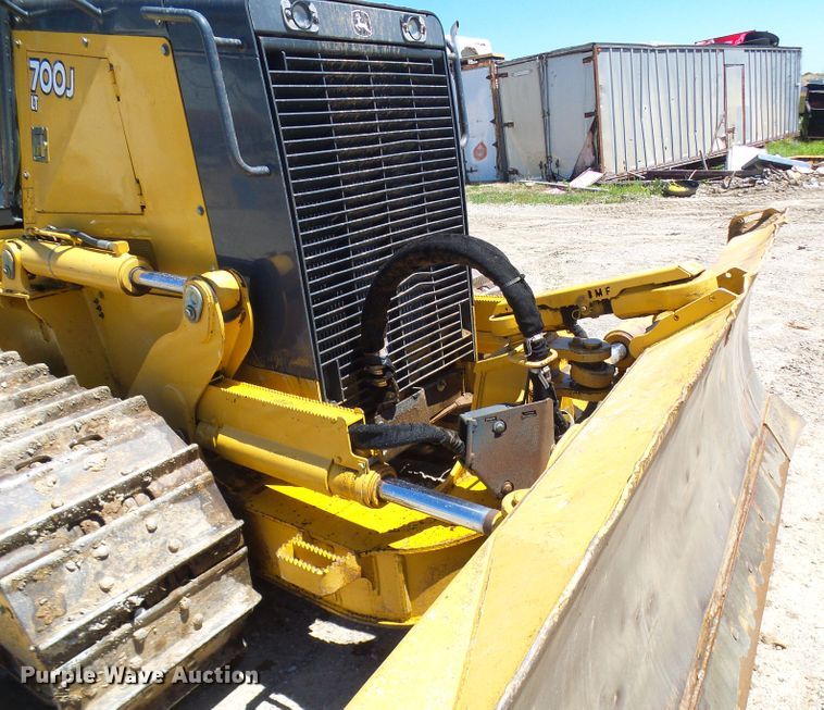 image for item DM3014 2015 John Deere 700J  dozer