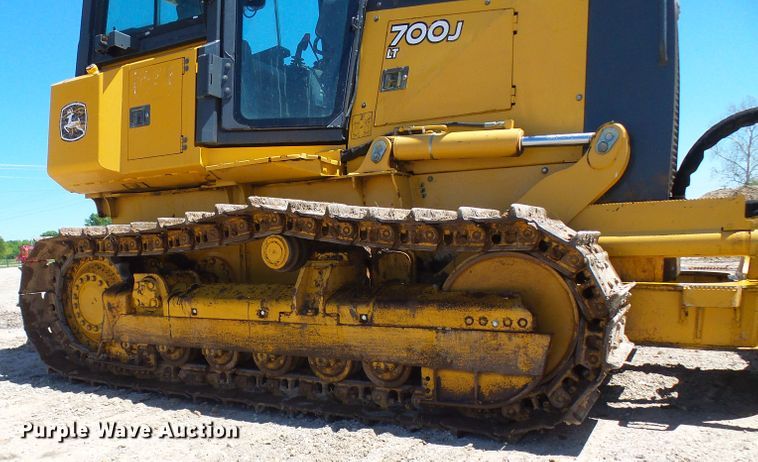 image for item DM3014 2015 John Deere 700J  dozer