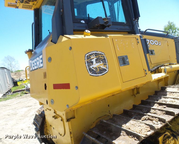 image for item DM3014 2015 John Deere 700J  dozer