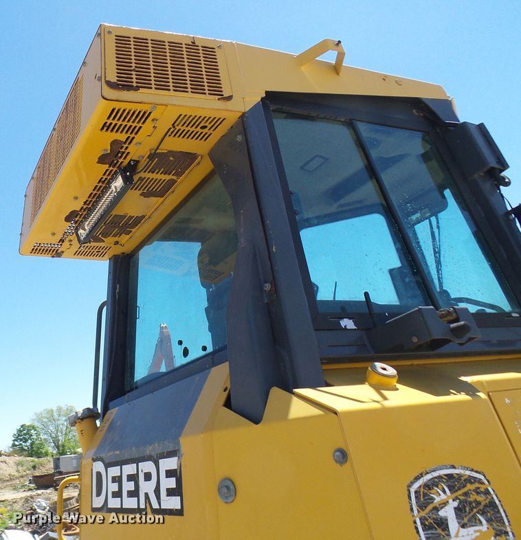 image for item DM3014 2015 John Deere 700J  dozer