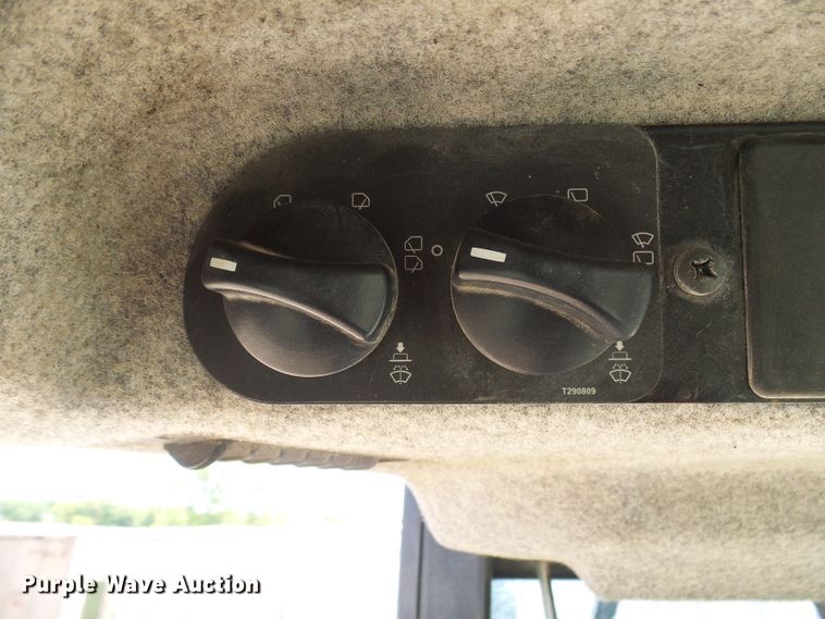 image for item DM3014 2015 John Deere 700J  dozer