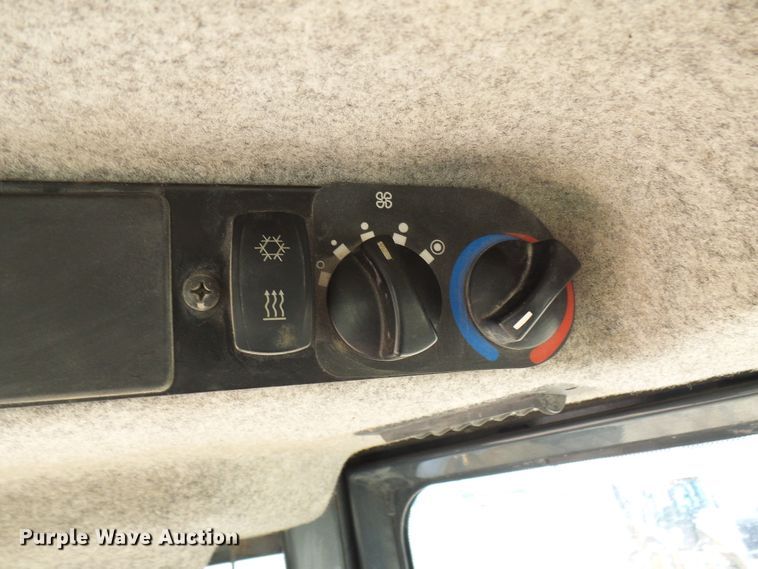 image for item DM3014 2015 John Deere 700J  dozer