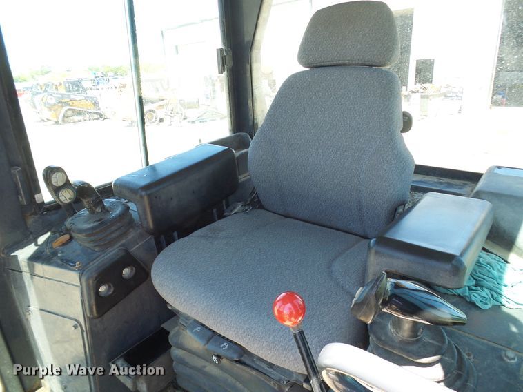 image for item DM3014 2015 John Deere 700J  dozer