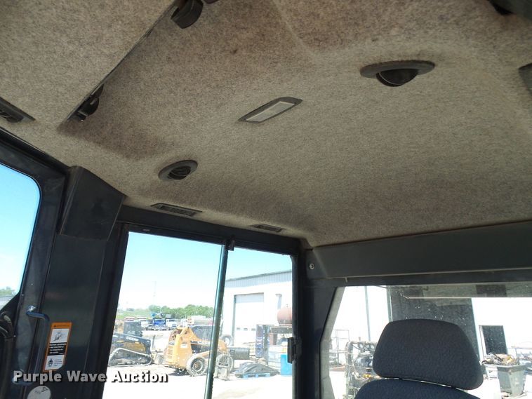 image for item DM3014 2015 John Deere 700J  dozer