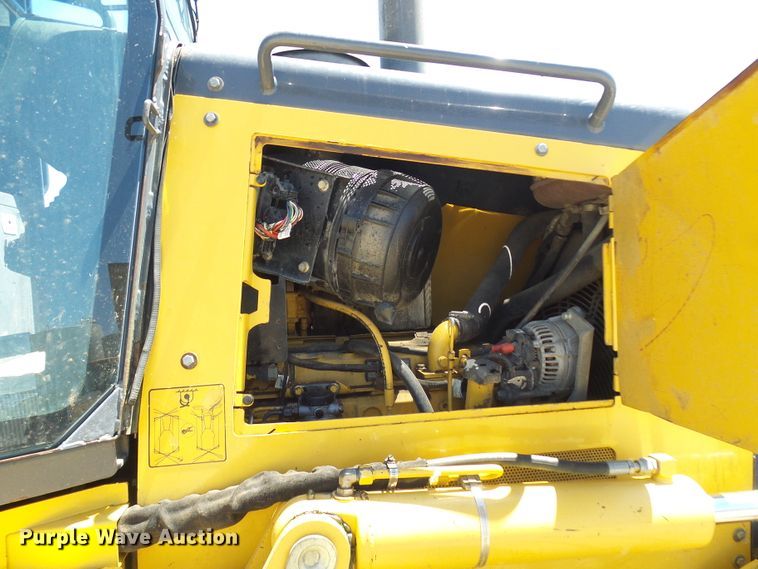 image for item DM3014 2015 John Deere 700J  dozer