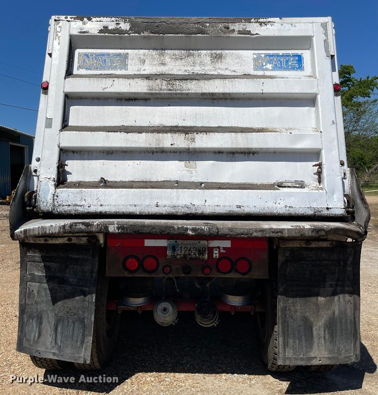 image for item DM3801 1996 Mate Inc.  end dump trailer