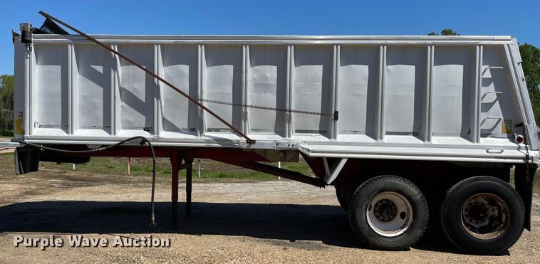 image for item DM3801 1996 Mate Inc.  end dump trailer