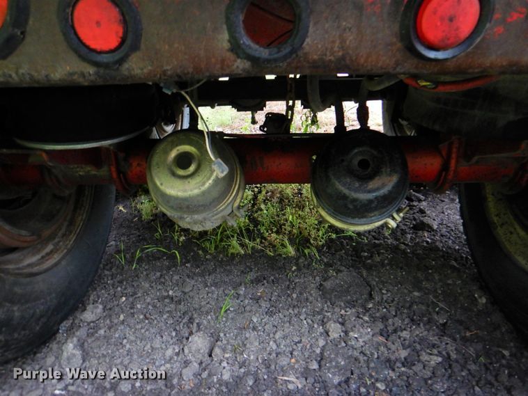 image for item DM3801 1996 Mate Inc.  end dump trailer