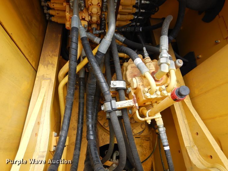 image for item DM4281 2013 Komatsu PC290LC-10  excavator