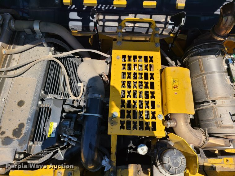 image for item DN5526 2014 Komatsu PC360LC-10  excavator