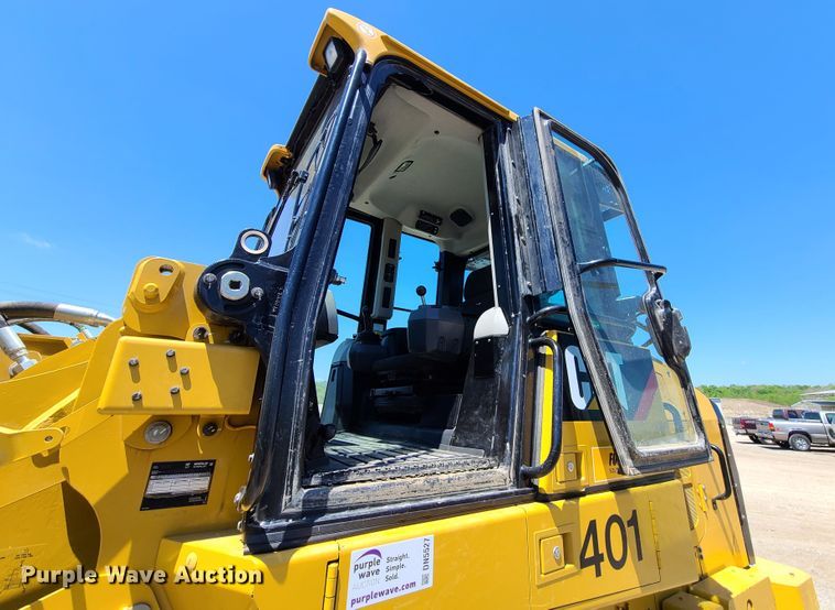 image for item DN5527 2018 Caterpillar 963K  track loader