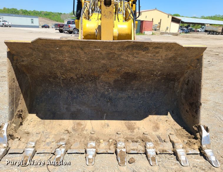 image for item DN5527 2018 Caterpillar 963K  track loader