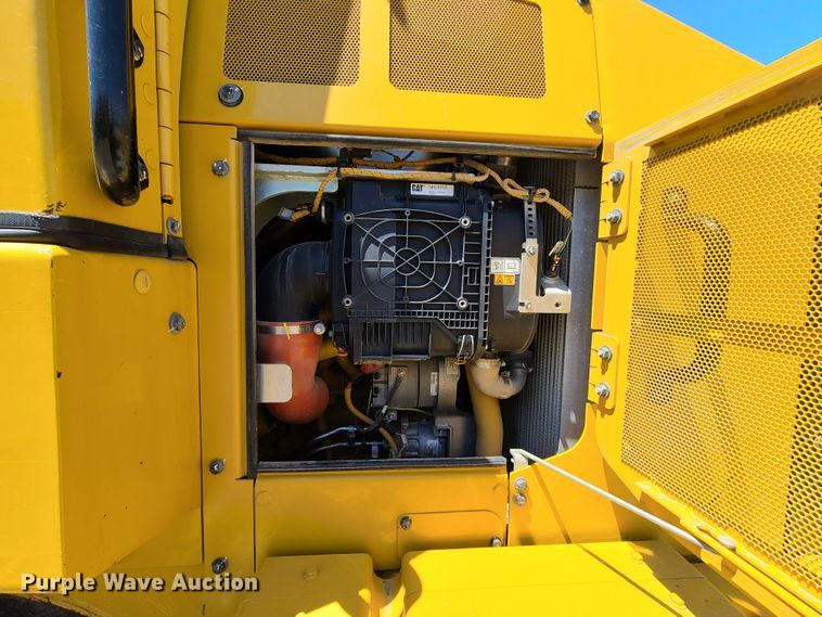 image for item DN5527 2018 Caterpillar 963K  track loader