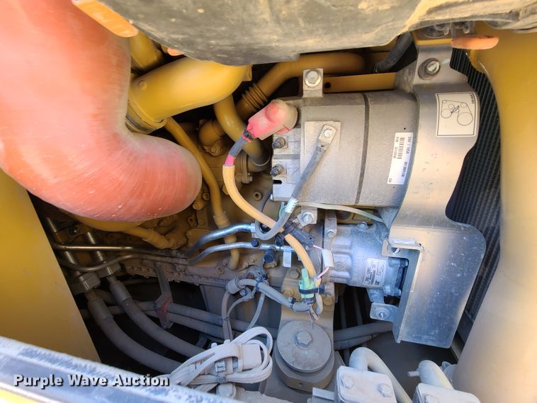 image for item DN5527 2018 Caterpillar 963K  track loader