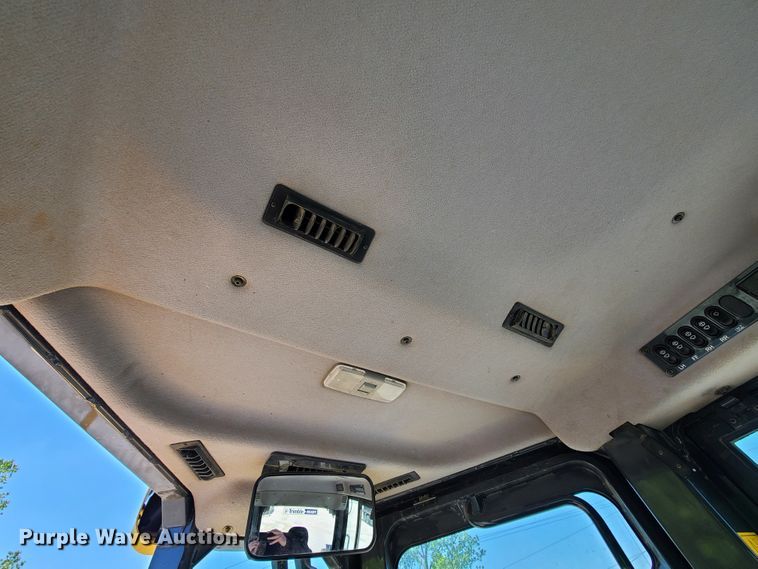 image for item DN5528 2013 Komatsu D61PX-23  dozer