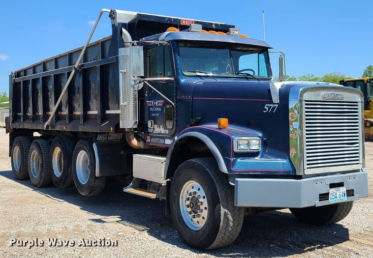 image for item DN5529 1994 Freightliner FLD120  dump truck