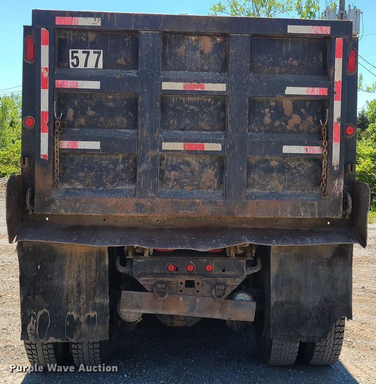 image for item DN5529 1994 Freightliner FLD120  dump truck