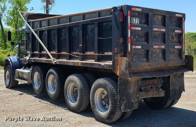 image for item DN5529 1994 Freightliner FLD120  dump truck