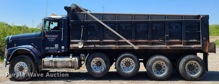 image for item DN5529 1994 Freightliner FLD120  dump truck