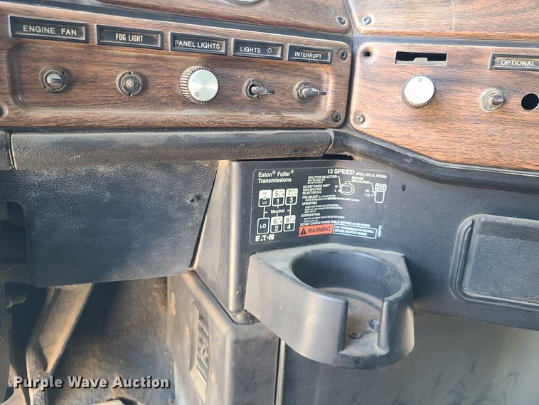 image for item DN5529 1994 Freightliner FLD120  dump truck