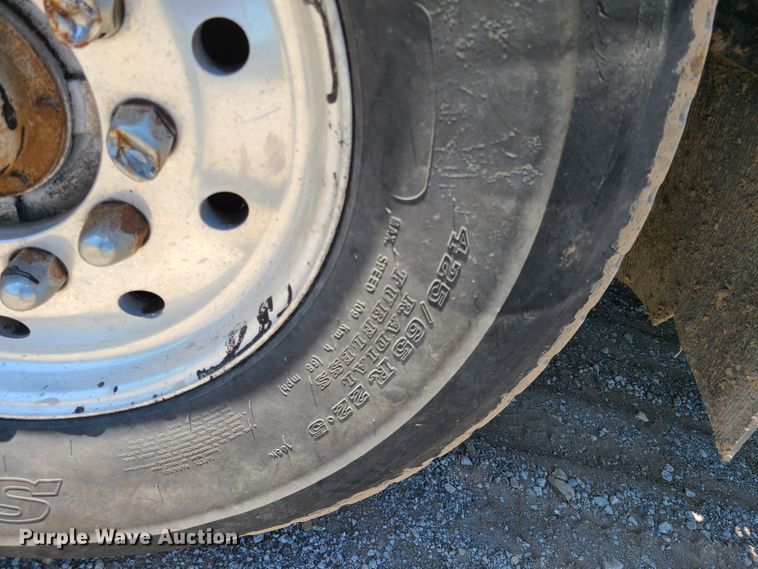 image for item DN5529 1994 Freightliner FLD120  dump truck