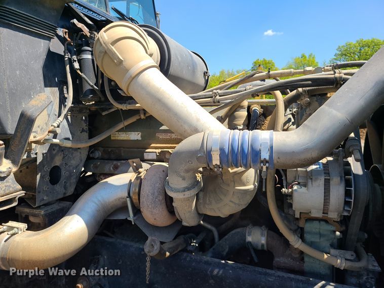 image for item DN5529 1994 Freightliner FLD120  dump truck