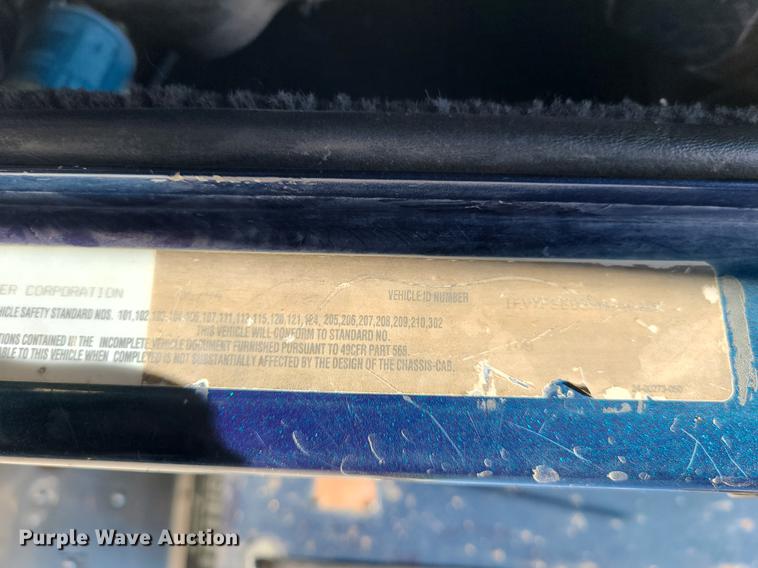 image for item DN5529 1994 Freightliner FLD120  dump truck